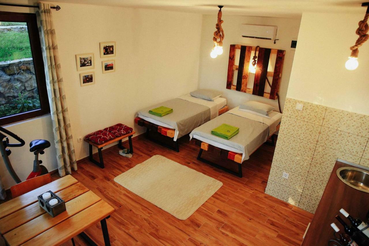 Danilovgrad Donkey Farm Martinici - Farma Magaraca Martinici B&B 외부 사진